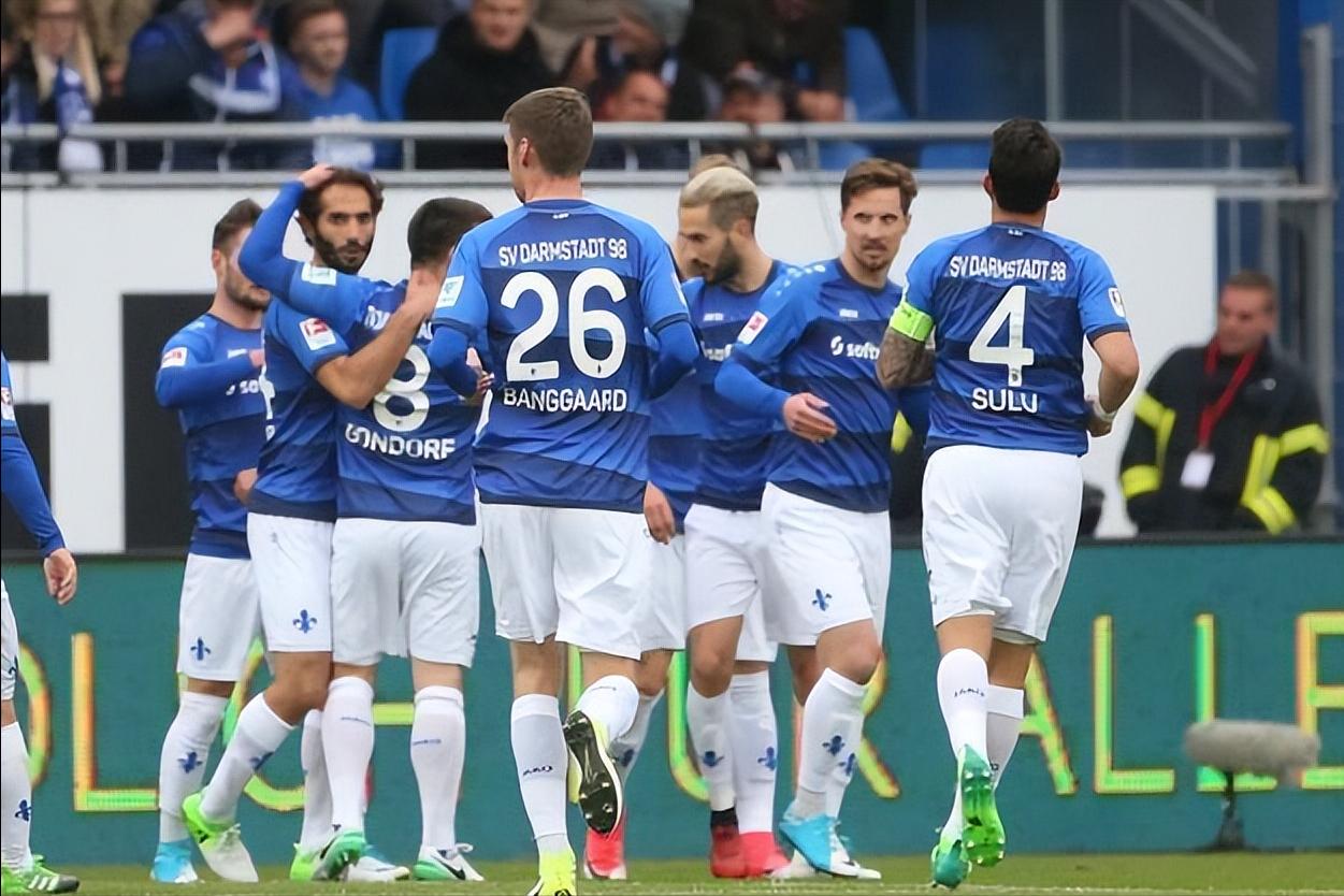 周六德乙比分,德乙雷根斯堡vs云达不莱梅