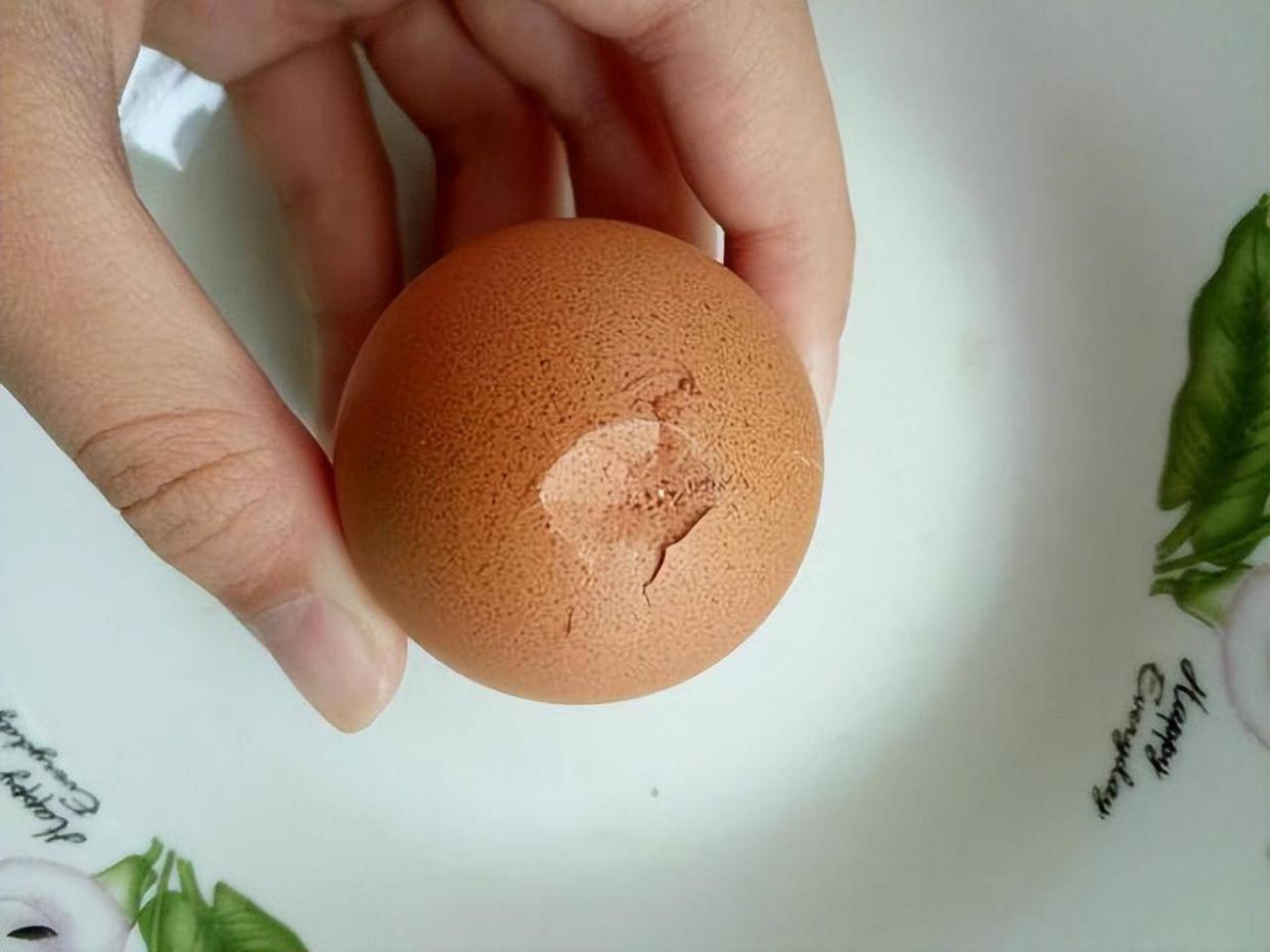 坚持每天吃一个水煮蛋的好处,早上吃2个水煮蛋1年会有什么变化