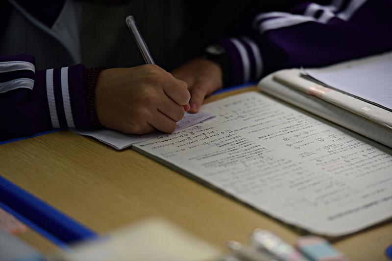 写字手抖并不能成为孩子的障碍，每次失败都会让其更接近成功？