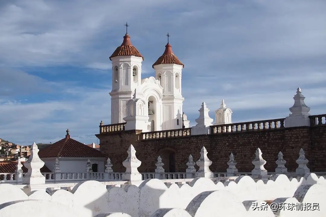 一国两都：南美内陆国玻利维亚，为什么会有两个首都？