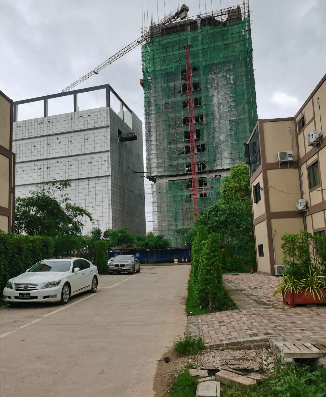 起底缅甸“亚太城”背后的“网诈王”佘智江:曾被中国警方通缉,一手打造“诈骗王国”,出行有当地军方保护