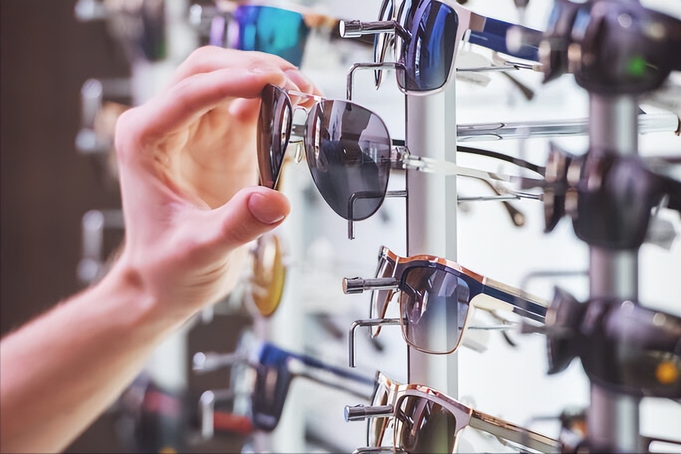 2023年性价比高的眼镜框品牌推荐,商务半框眼镜推荐品牌款式