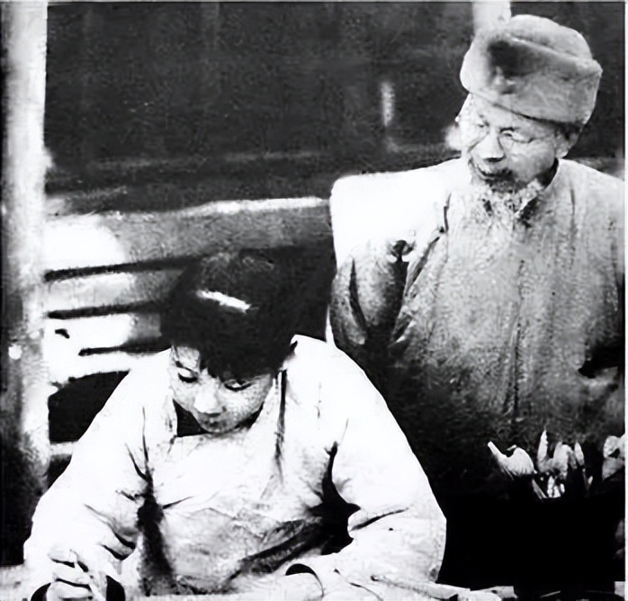 搞艺术的男人性格,搞艺术的人浪漫又多情