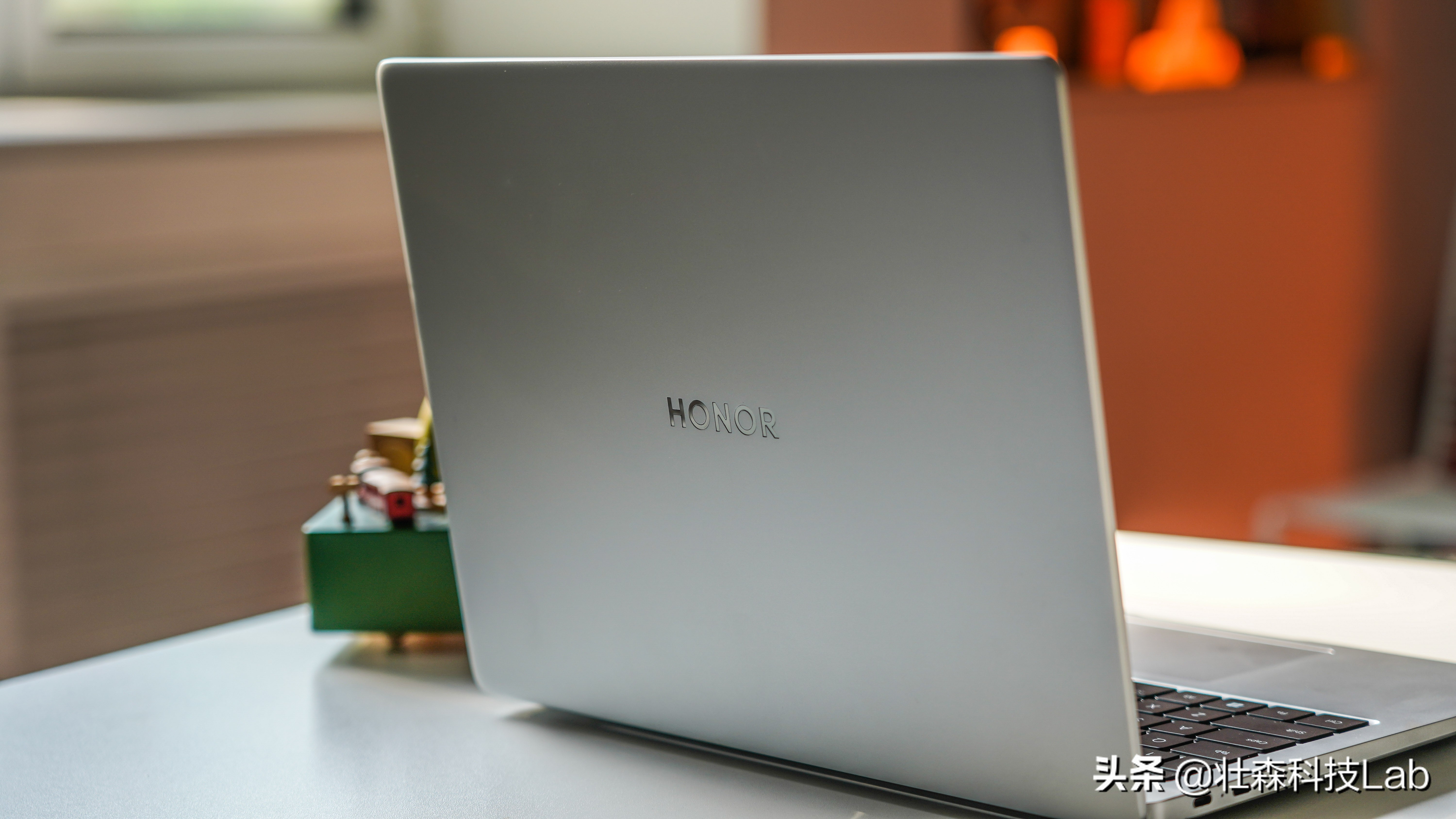 荣耀笔记本magicbook142.2k,荣耀magicbook70高性能模式