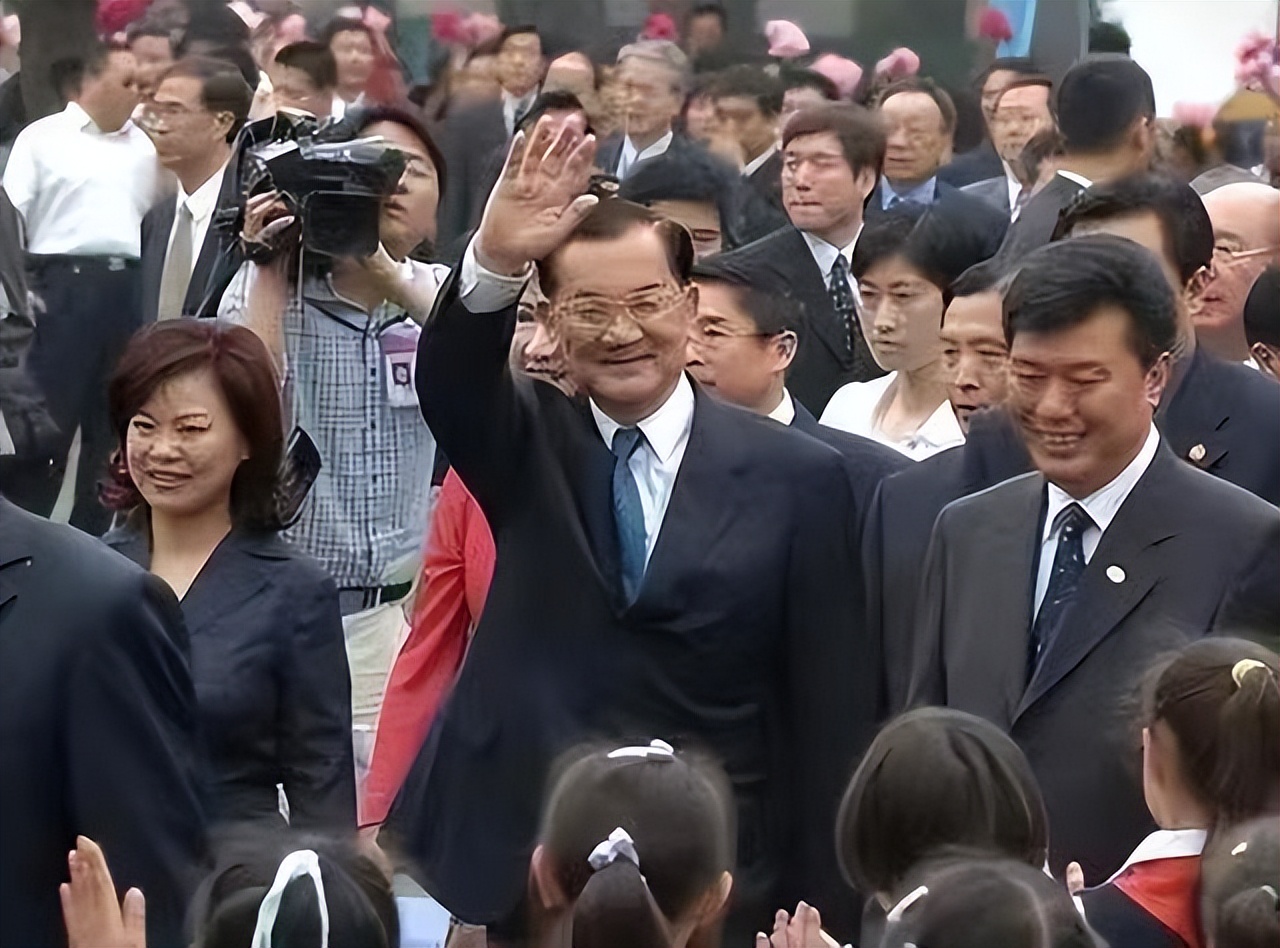 坚持九二共识和平统一,九二共识是统一的政治基础