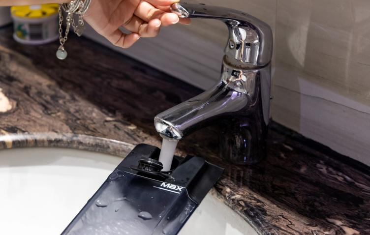 有意思的分享，上海土著买拖把要花1999，国产爆款竟是米粉最爱