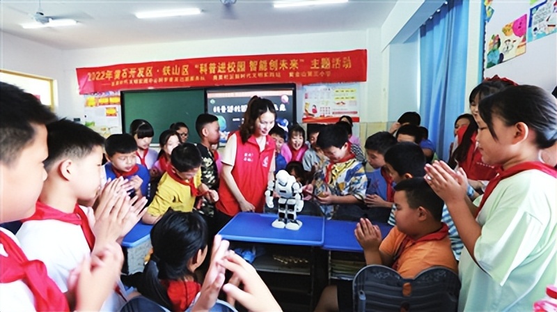 集聚科技人才激发创新活力,集聚智慧激发创新活力