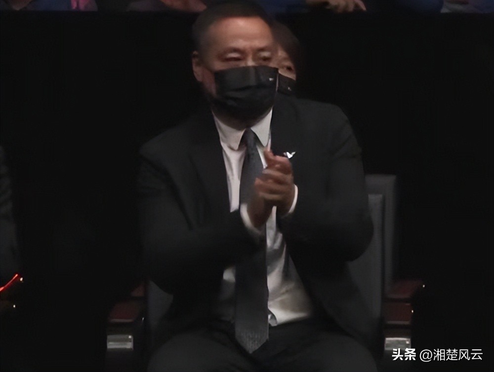 秦志戬喊王楚钦拥抱刘国梁,刘国梁秦志戬联手督战