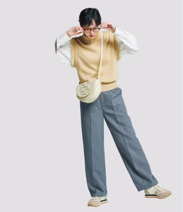 今年秋冬流行什么款运动鞋,今年最流行的运动鞋小白鞋