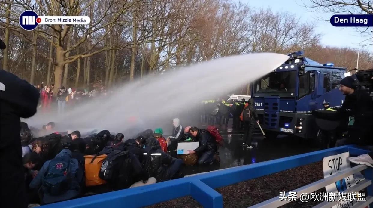 海牙入侵法案,海牙通缉令的威慑力