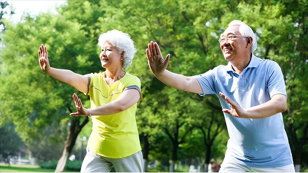 65岁大爷每天一勺三七粉，最后怎样了？4种后果要认清，别跟风吃