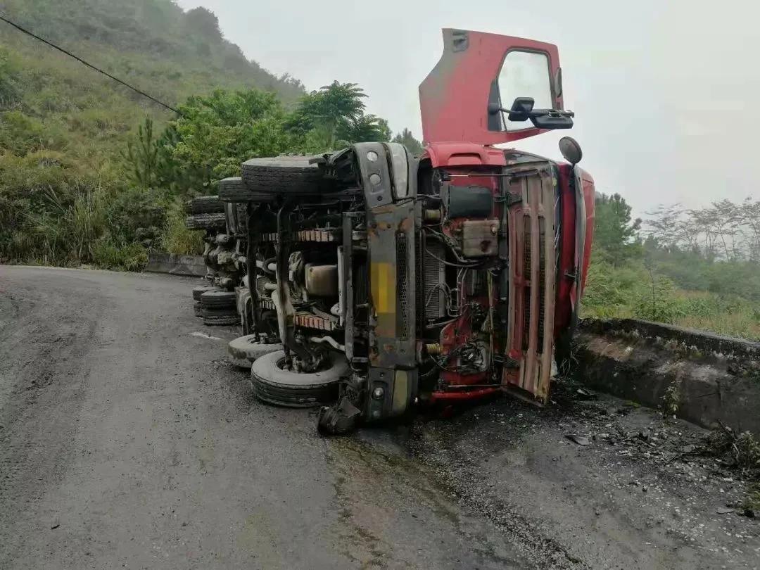 我花18.8万娶回来的漂亮媳妇，竟然给我戴了这么大一顶绿帽子