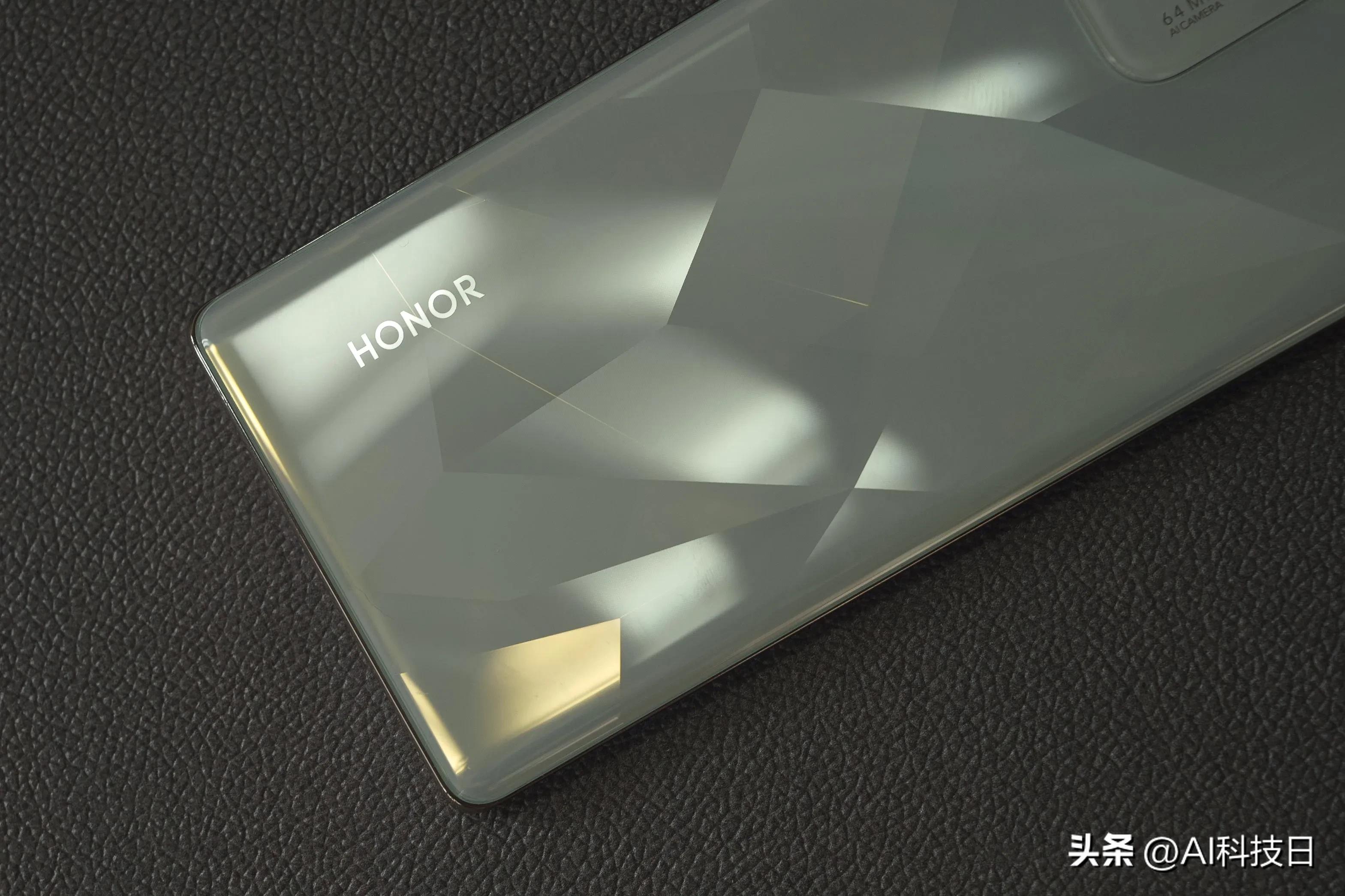 荣耀80se曲面屏价格,荣耀80se手机值得买吗