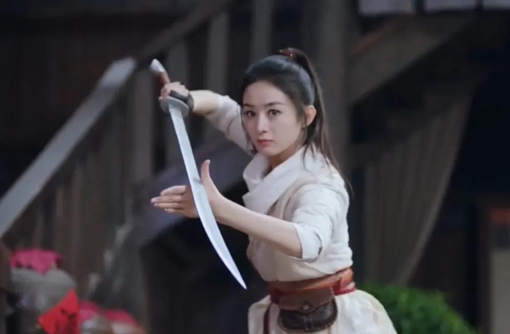 二刷《有翡》鲜衣怒马刀出鞘，抢个王爷当相公?赵丽颖