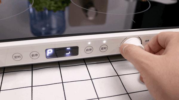 登上饭桌的移动灶台用乐视嗨烤盘才知道在家吃烤肉到底有多香