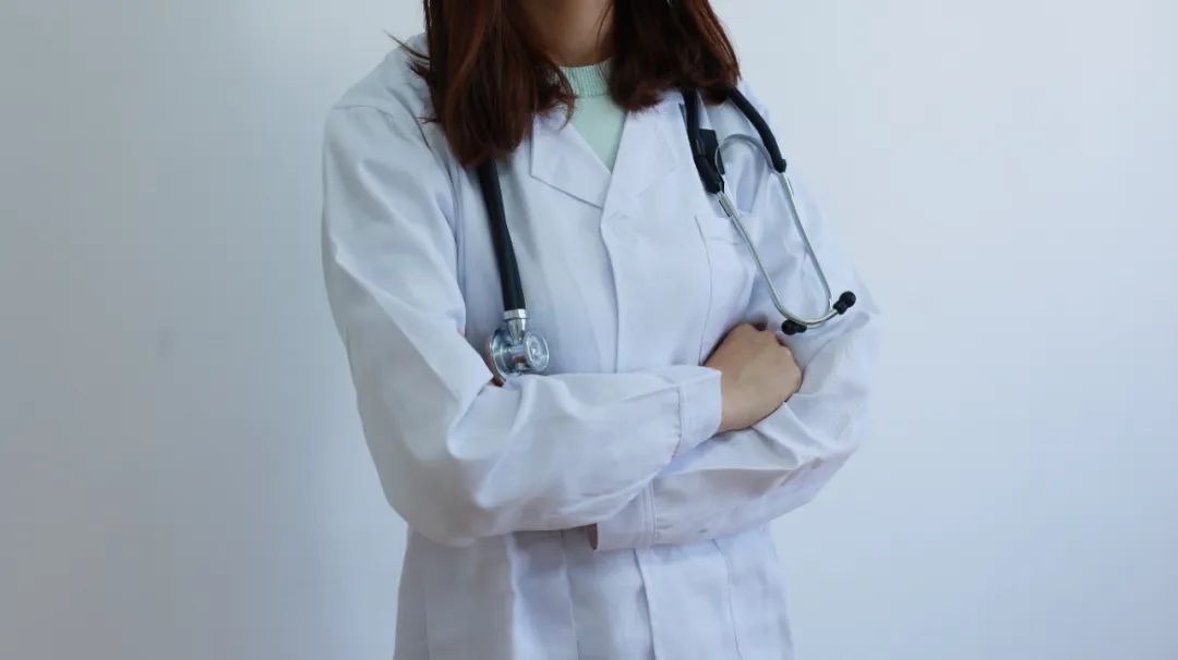 宫颈肥大有哪些危害？该如何防治？这3点越早了解，越早受益