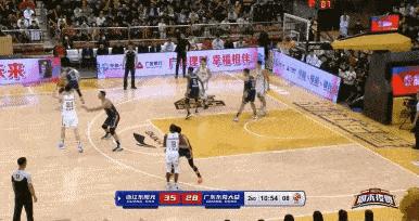 广东战胜广厦马尚3个三分,广东宏远大益队场均失分