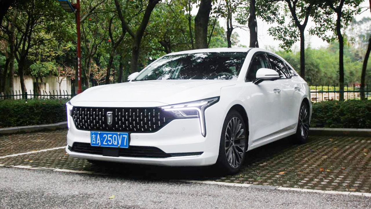 奔腾b7015周年纪念版,奔腾b70的空间测评