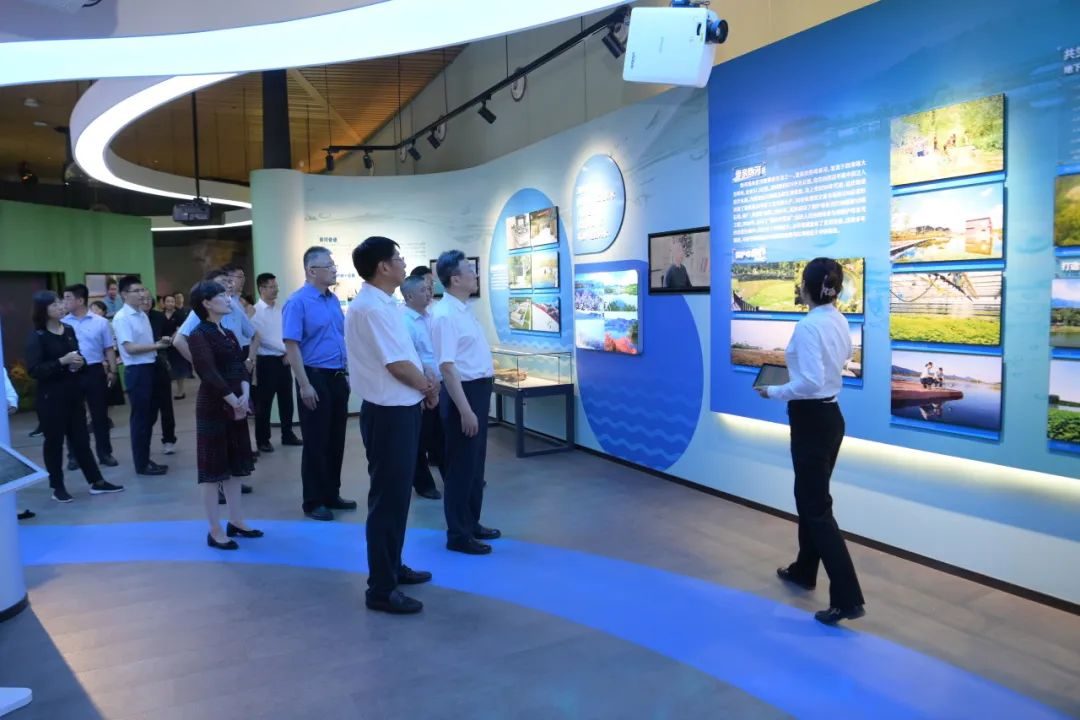 北京政法系统深入开展学习贯彻习*平近**新时代中国特色社会主义思想主题教育（十）