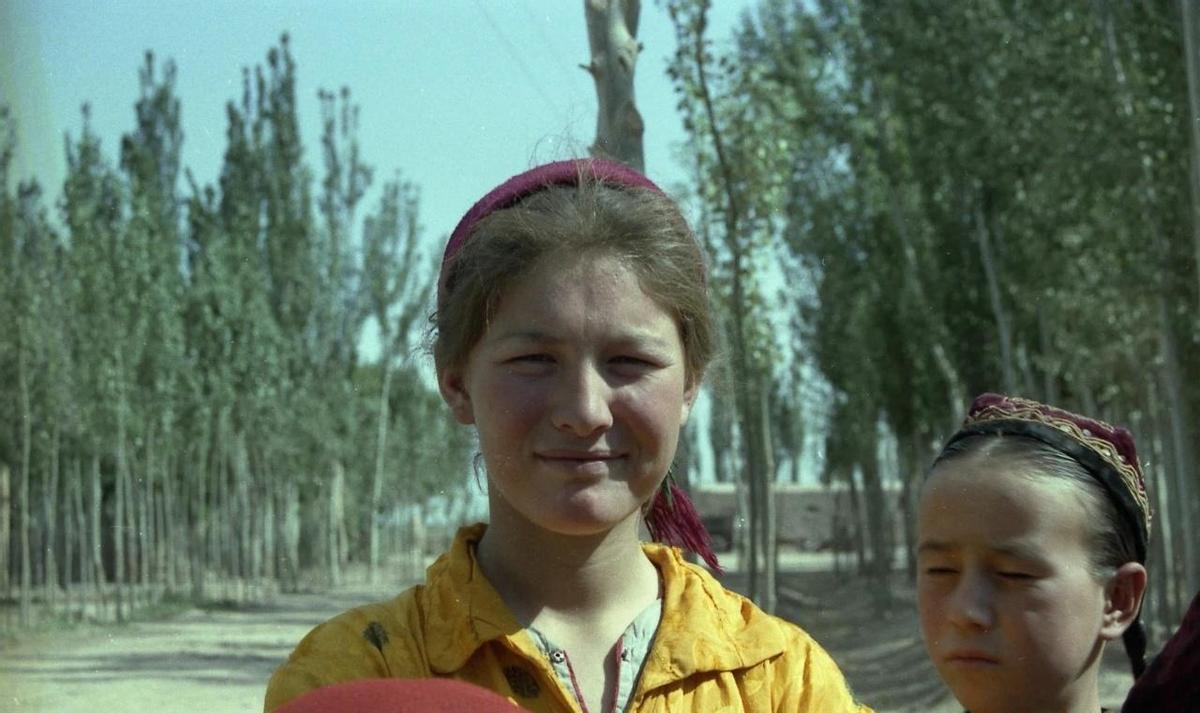 鏃ュ啗鍏借褰╄壊鐓х墖,渚靛崕鏃ュ啗鍏借缁濈増鐓х墖