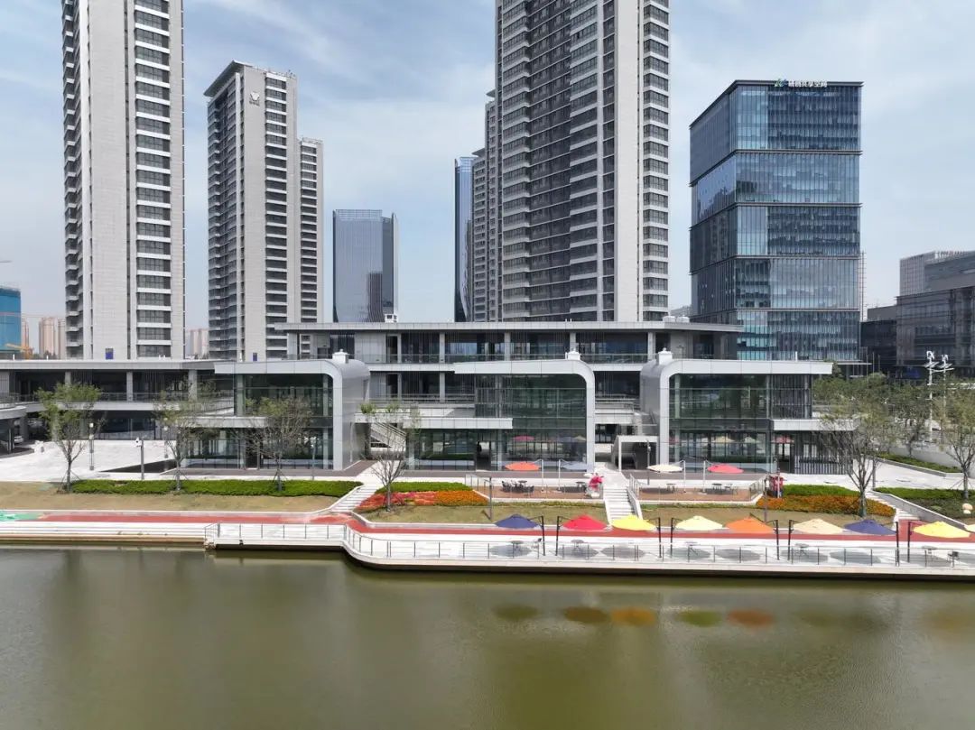 鏃緣鐡村瘬宸ヤ綔,鏃緣鐡村瘬涓婃捣