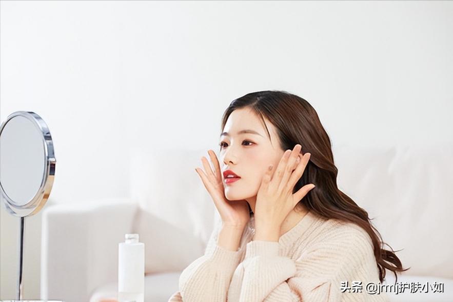 新手简单化妆必备化妆品,新手用最少的化妆品化最简单的妆