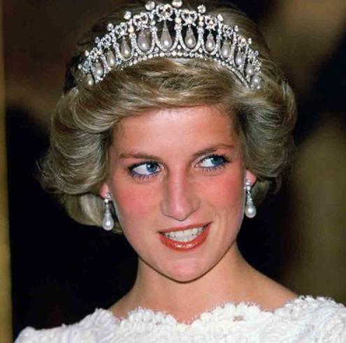 世界上最美的金色皇冠,世界上最漂亮的22顶皇冠