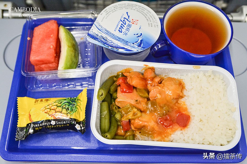 五星级的金边圣卡酒店,眺望洞里萨湖按摩SPA泳池设施俱全