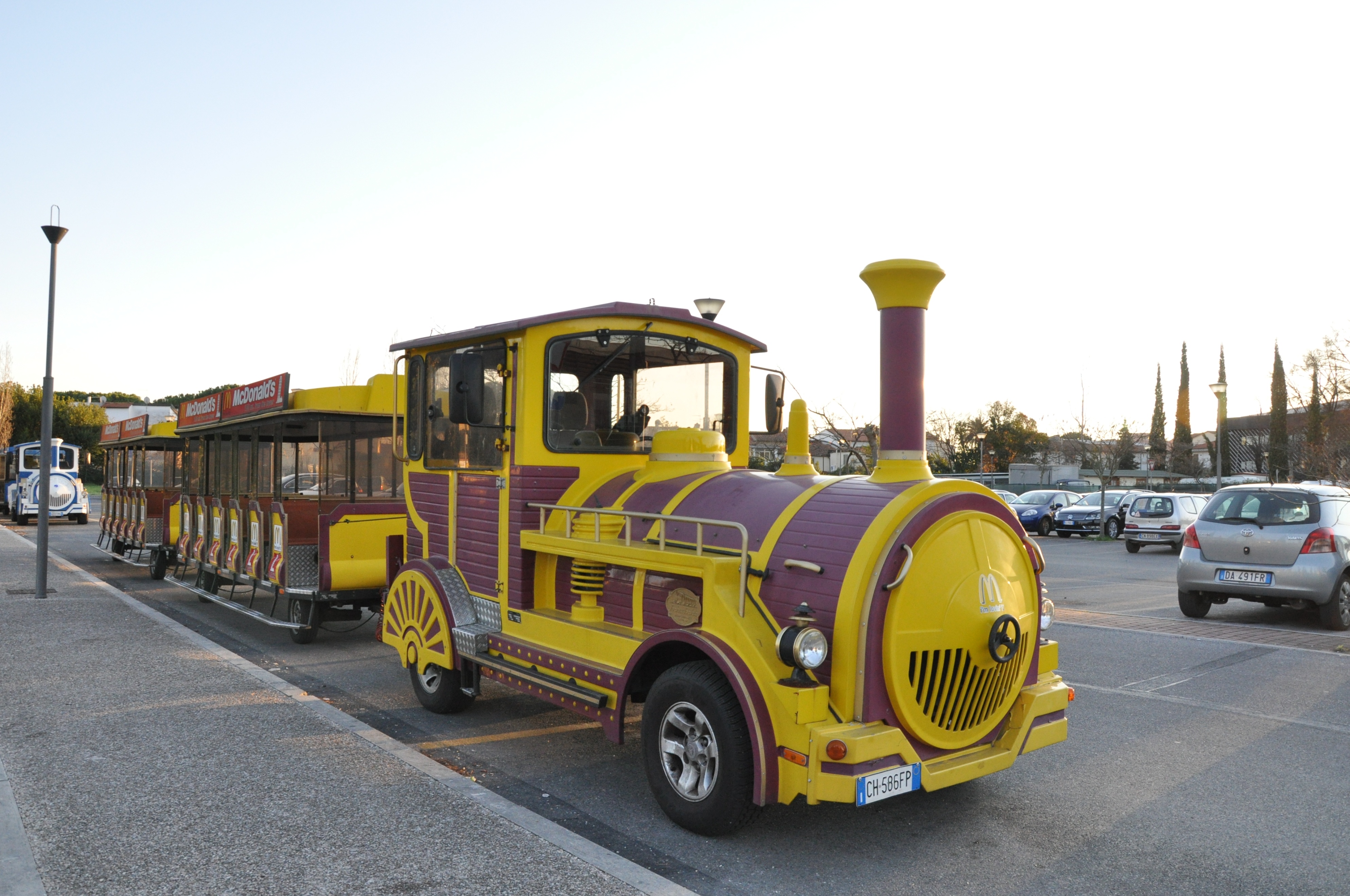 比萨斜塔是比萨教堂吗,比萨斜塔著名吗