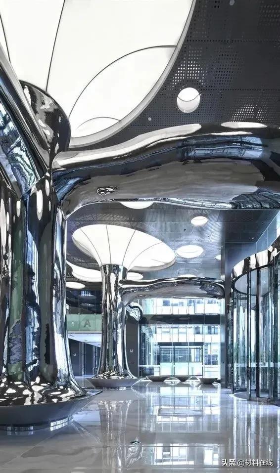 工地用的镜面板是哪种,什么是金属镜面板