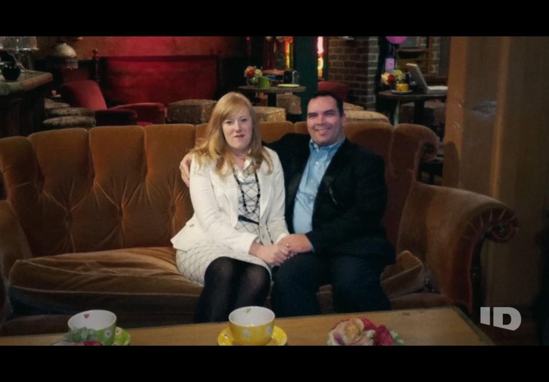 夫妇好心收养6岁女孩，发现竟是20岁侏儒假扮，还试图杀死他们