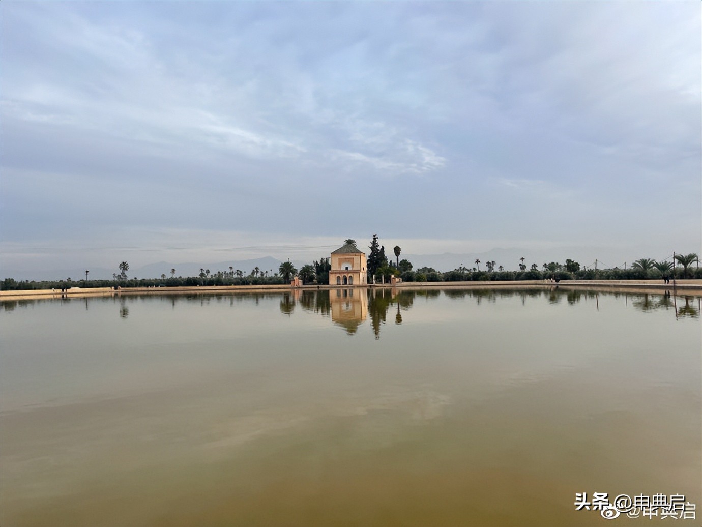 宸村熀鏂潶浜哄ǘ鑰佸﹩,宸村熀鏂潶浜哄ǘ杩嫓浜哄綋鑰佸﹩