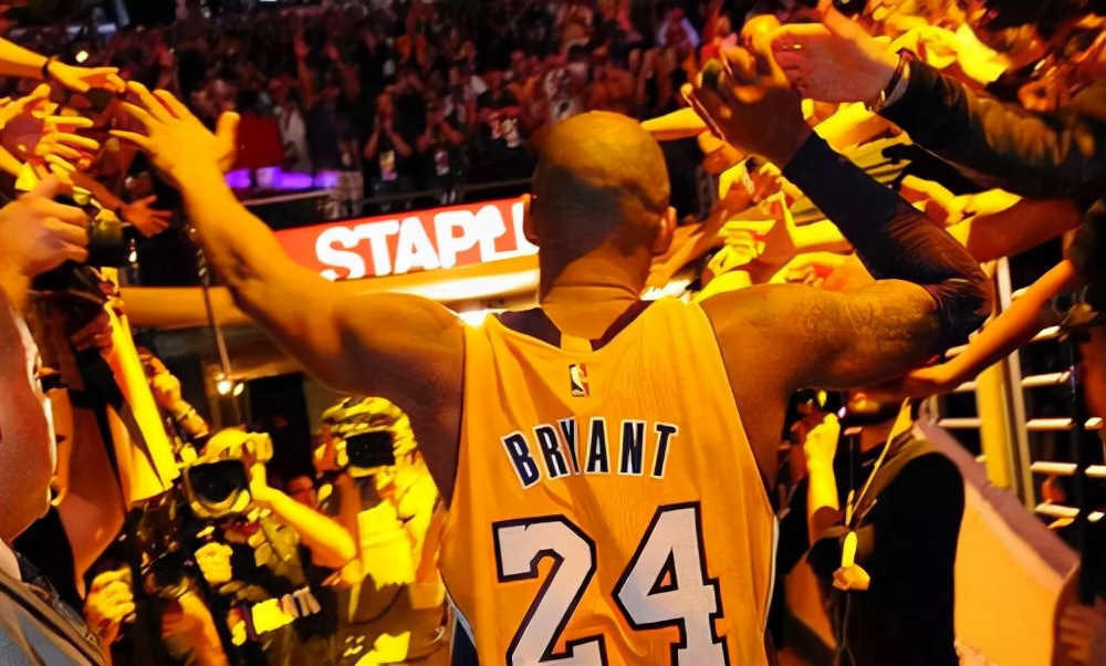 深度分析：同样是五冠在手，邓肯和科比的历史地位谁更高？