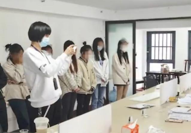 非法彩票敛财80亿判多少年,非法经营彩票110万判刑多少年