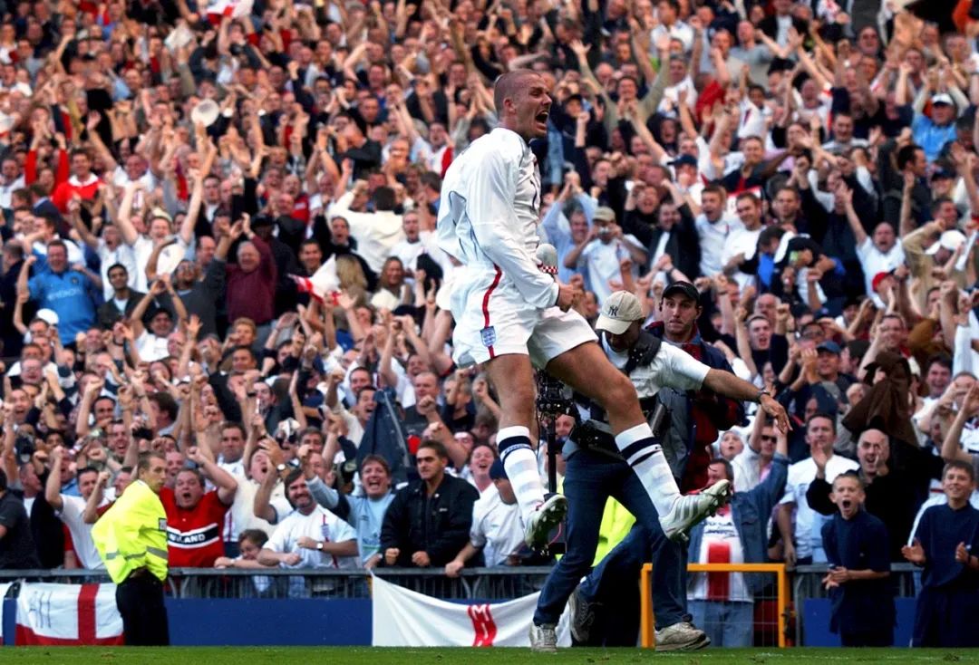 砥砺青春追梦起航诗歌,17岁的追梦少年起航