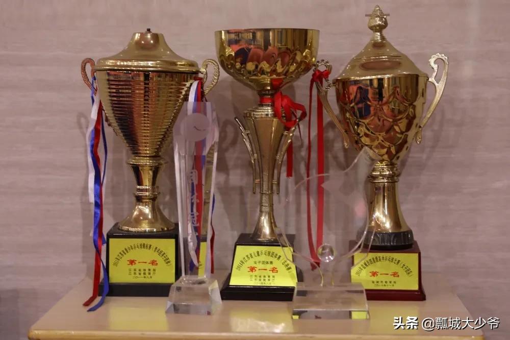 体育教师艺体教研活动,体育教师基本功集体特色展示