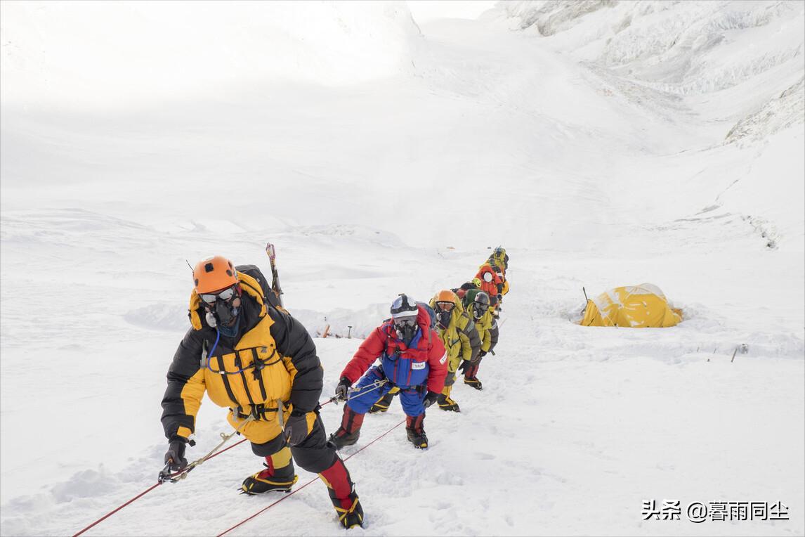 攀登珠穆朗玛峰的最小年纪纪录,珠穆朗玛峰最新登顶纪录感受