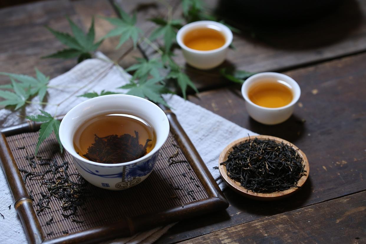 放了多年的绿茶红茶普洱茶能喝吗,普洱红茶能保存多久喝一次