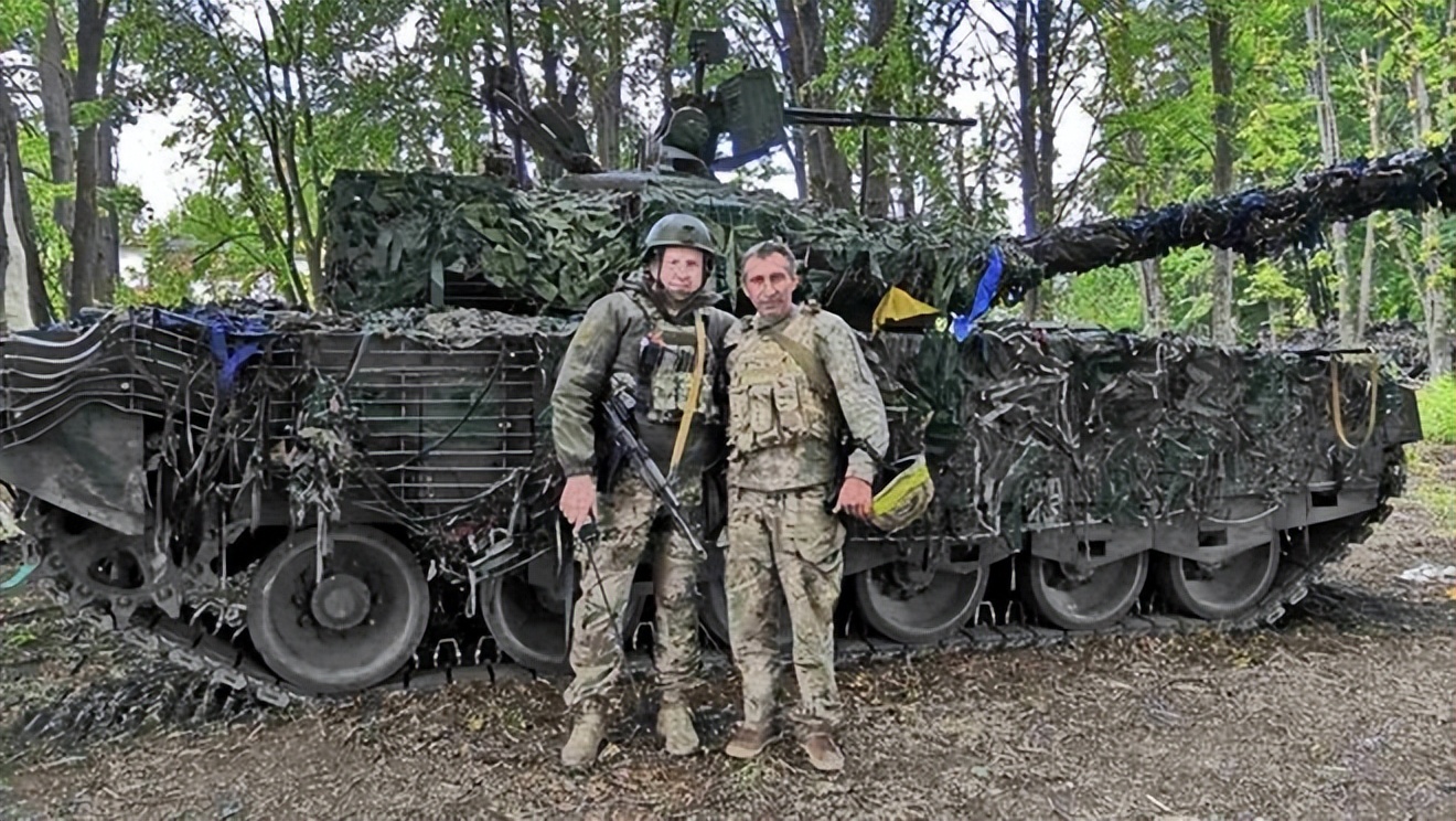 难怪乌克兰*器武**不够用，*市黑**上打折出售，标枪导弹明码标价还包邮