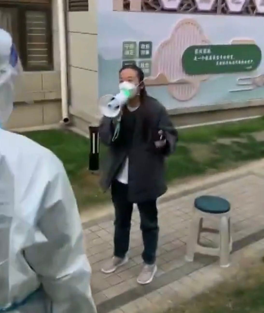 郑州女书记强势喊冤，新冠阳性撒泼不走？9分钟完整视频真相大白