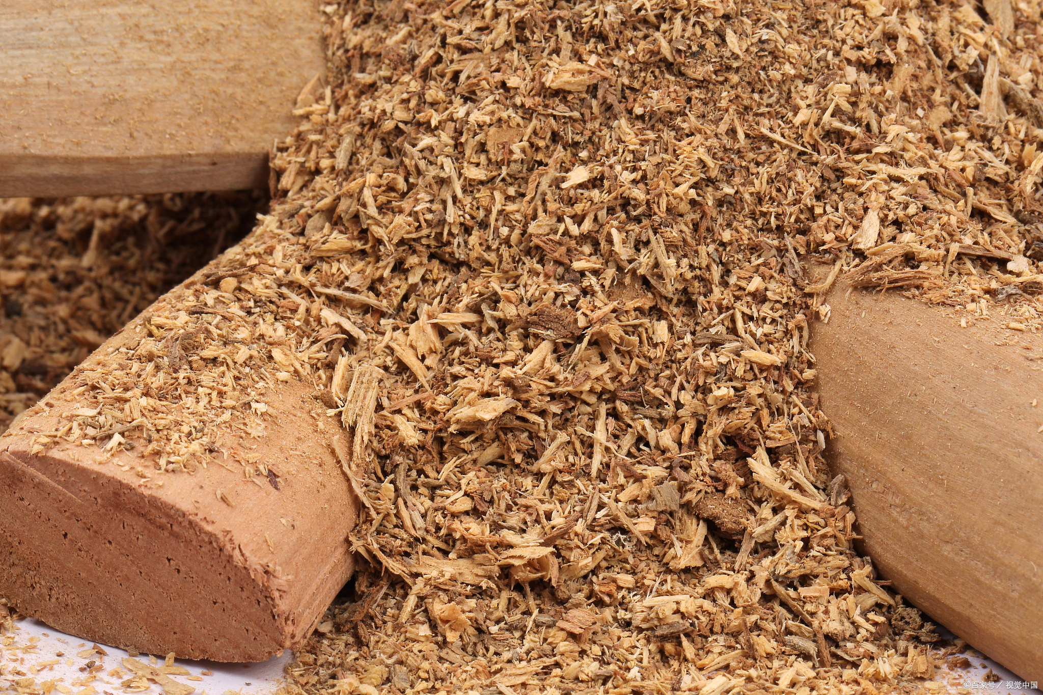 两个加工厂干一个老板的活,小型加工厂不愁销路的行业