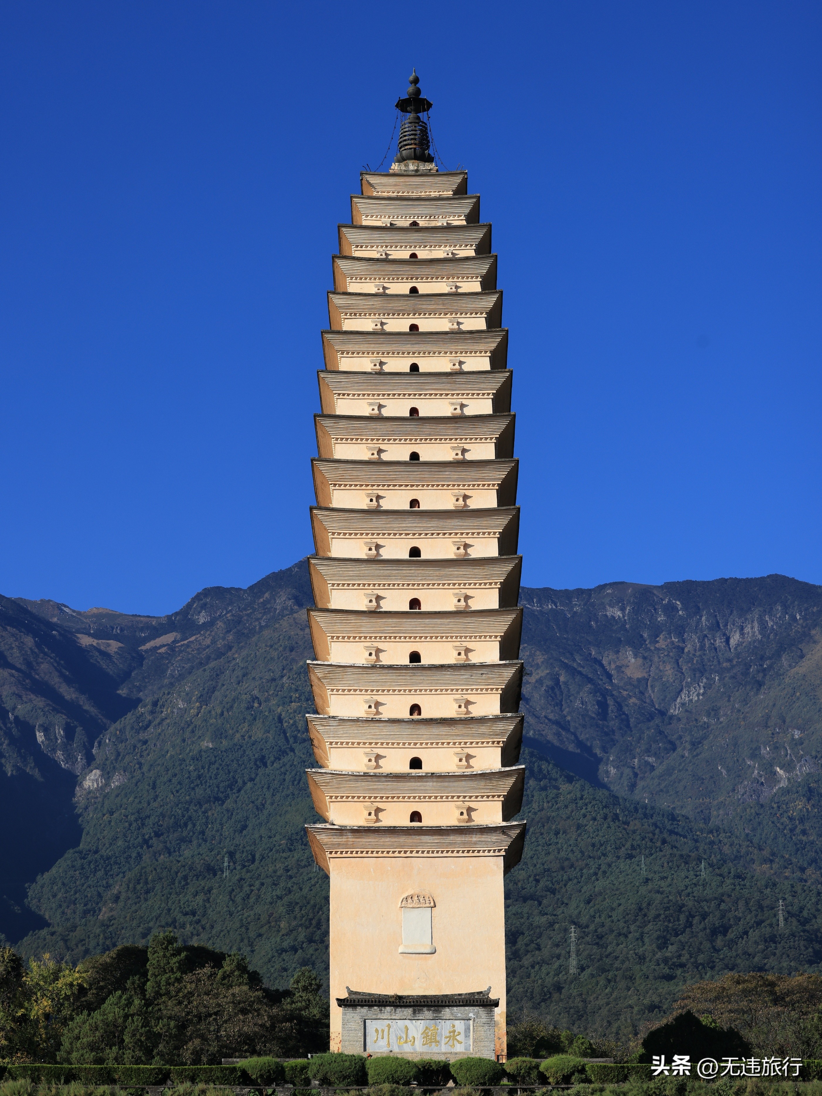 大理古城银杏叶美景,大理崇圣三塔附近景点