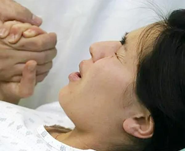 剖宫产为什么一胎比二胎疼,剖宫产有一边特别疼