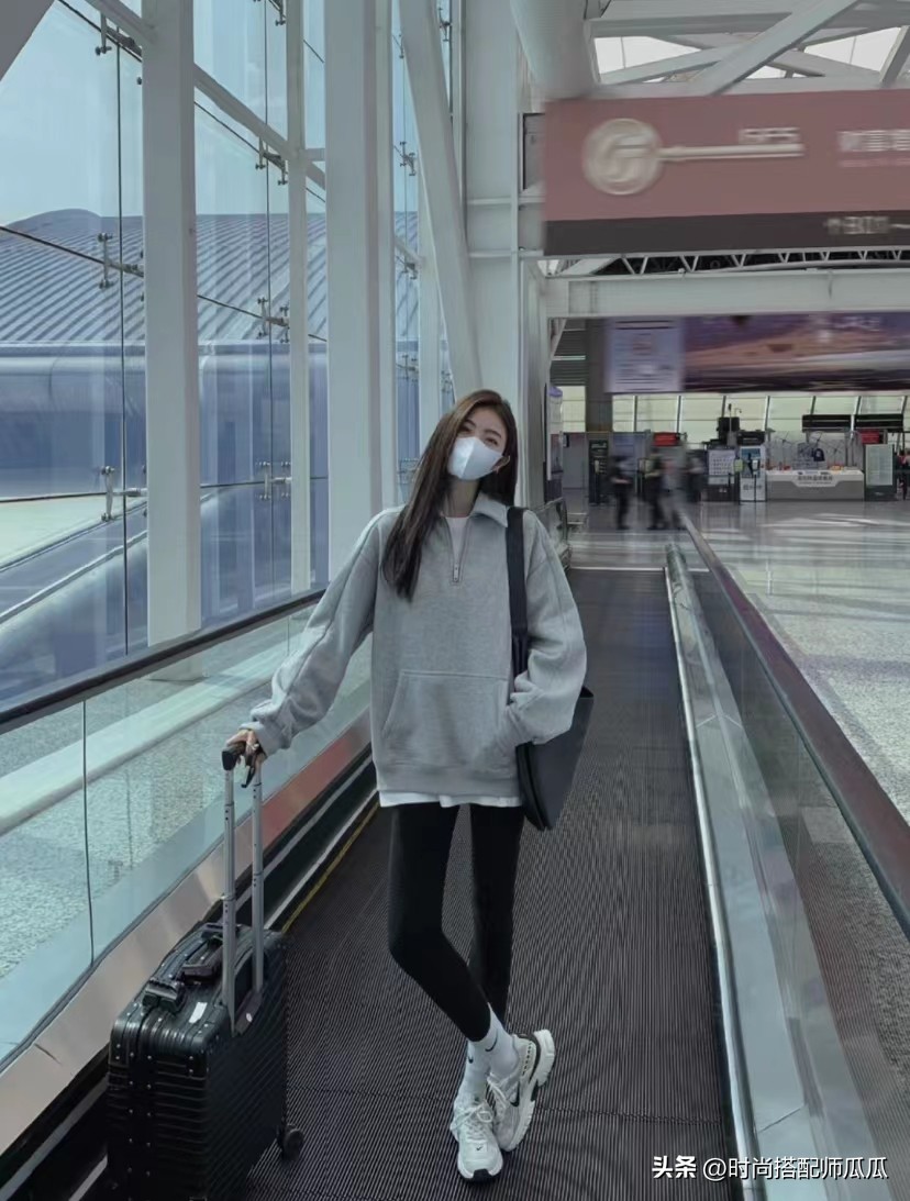 时髦高级的瑜伽裤穿搭,微胖瑜伽裤外穿适合什么样的袜子