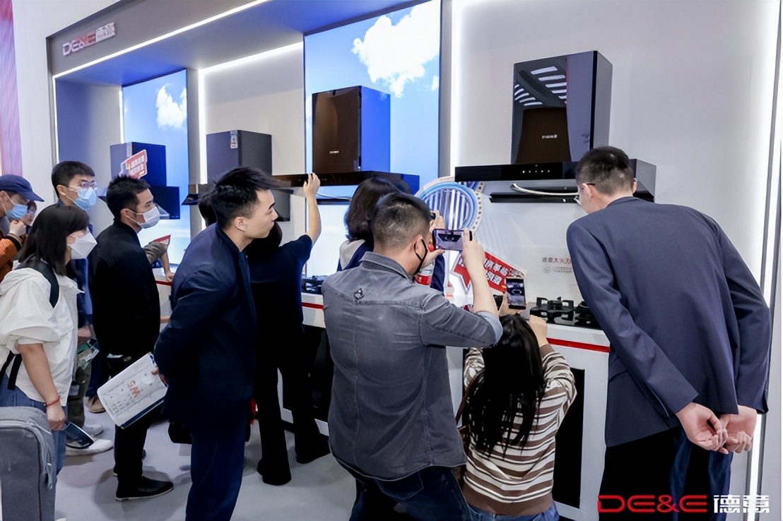 AWE2023直击|德意智家火爆出圈，三大亮点不容错过！