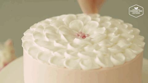 无需烤箱的入门级蛋糕,特别简单的爆浆蛋糕不用烤箱