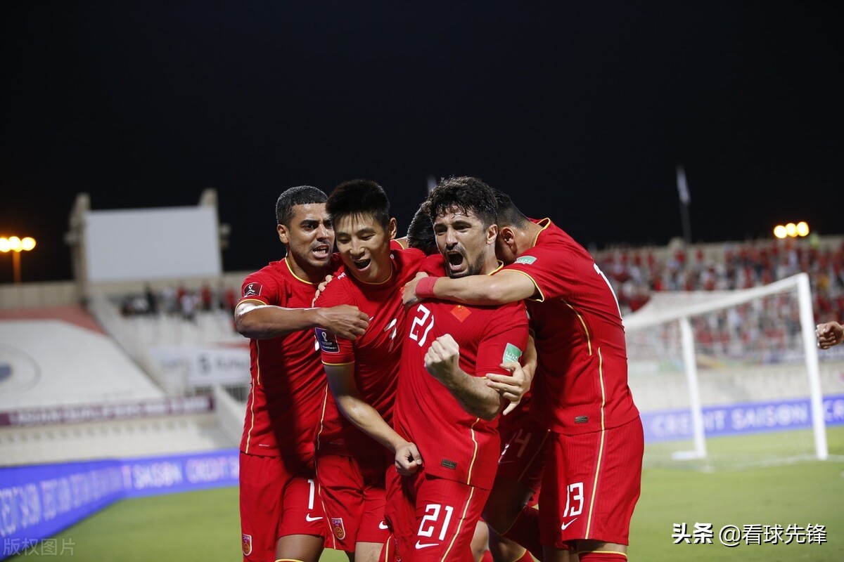 国脚球场散步,却拿世界最高奖金引争议