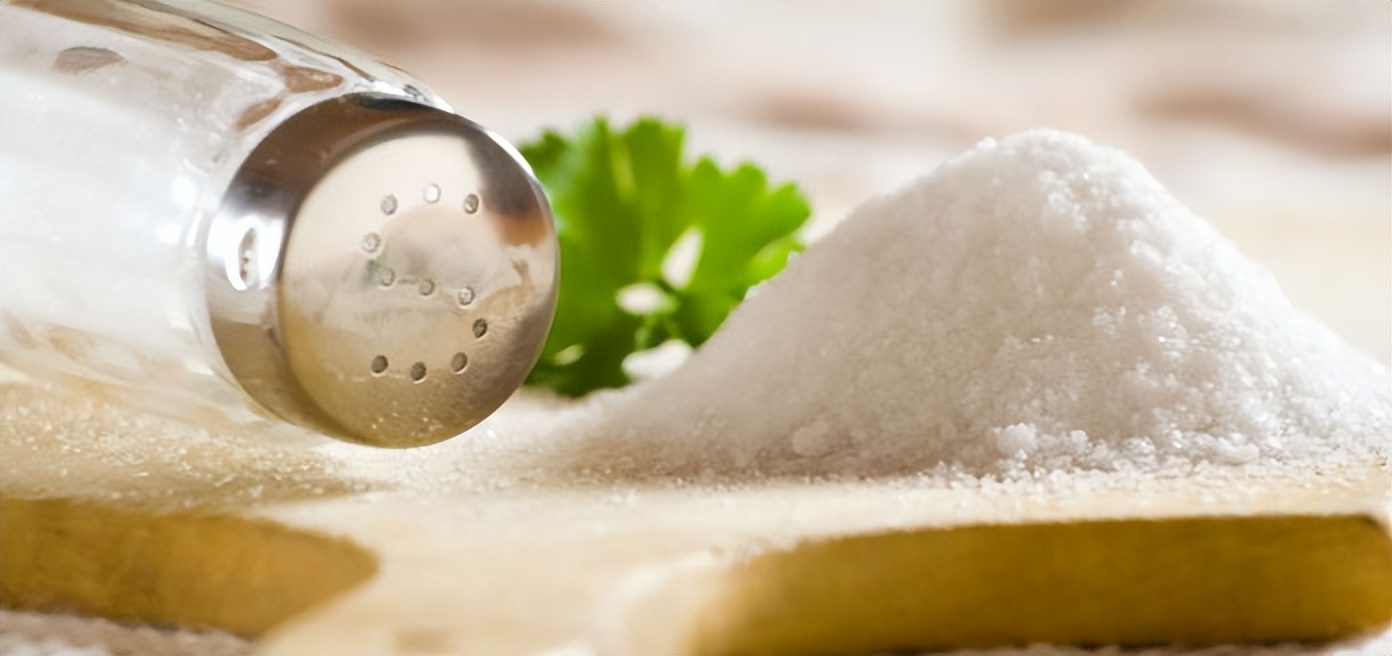 为什么不能吃太多盐图片,咸盐吃多了会有什么后果