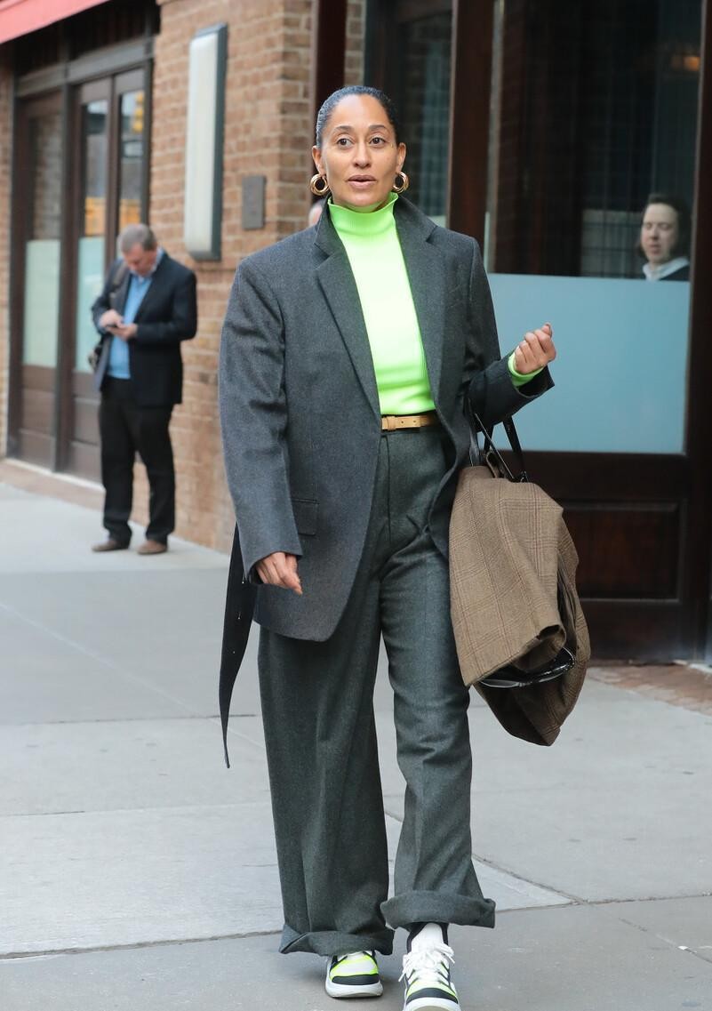 冬季穿羊绒西裤,冬天加厚不加绒的西裤穿着会冷吗