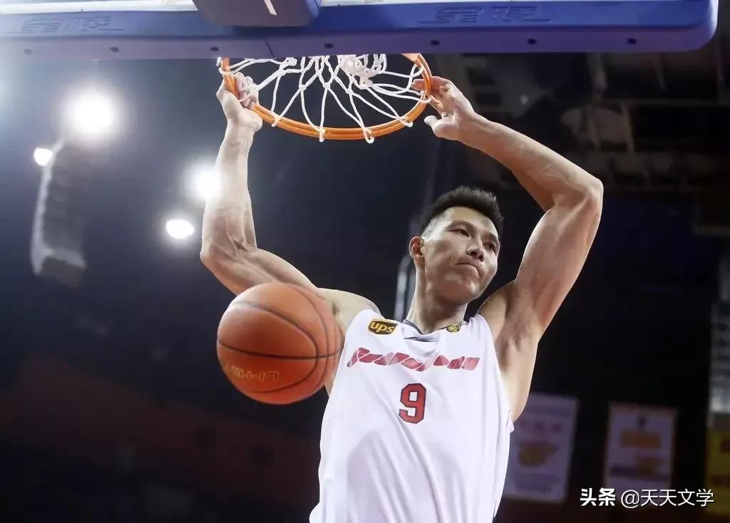 男篮易建联最近比赛,易建联采访所有人觉得我们路很长
